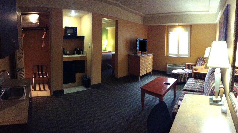 Holiday Inn North Phoenix Extérieur photo